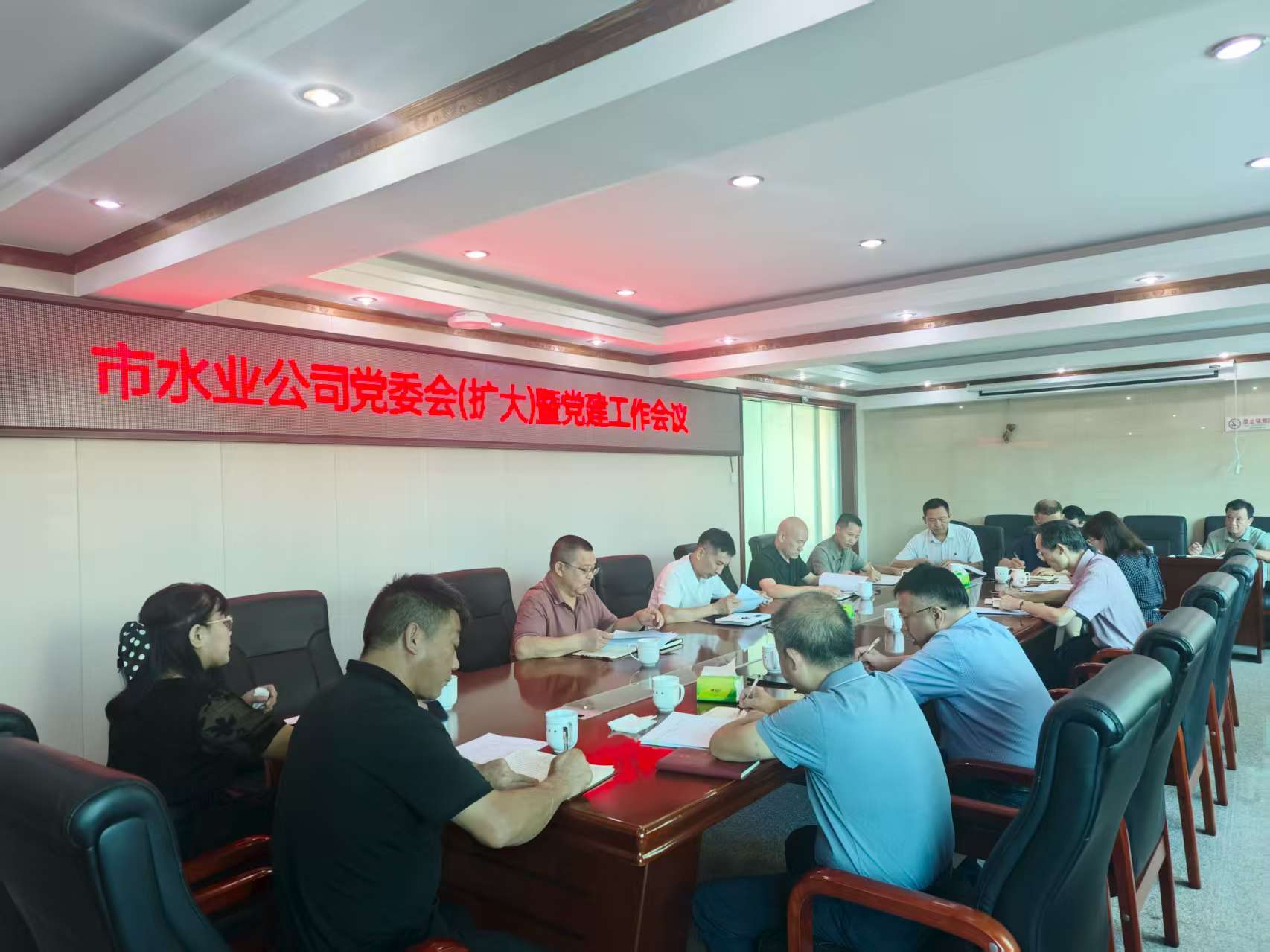 1db39dce6dca6271a21862eca64abe11.jpg